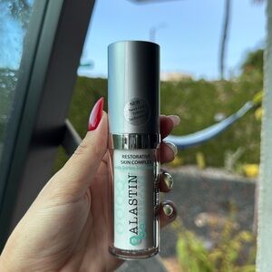 Alastin Restorative Skin Complex with TriHex Technology